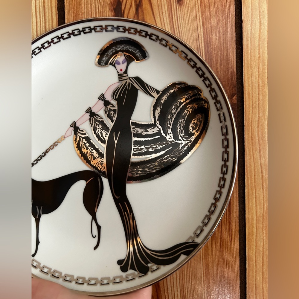 House of ERTE SYMPHONY IN BLACK Display D-8 1/8" Plate #F8673 Limited Edition - Picture 4 of 15